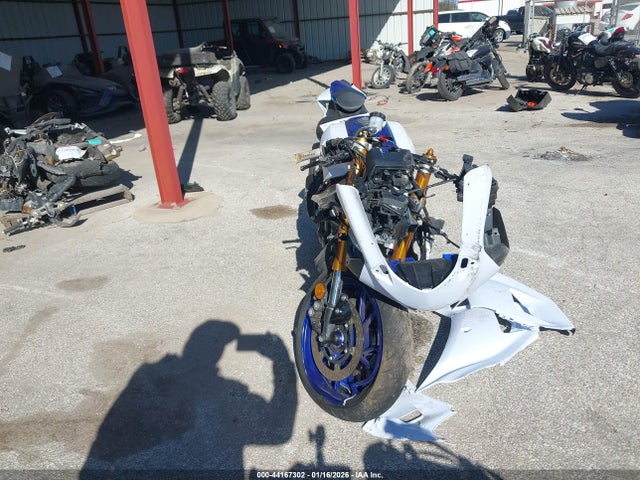 2025 YAMAHA YZFR7 JYARM38E5SA016782 Photo 4