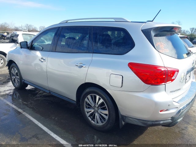 44167335 :رقم المزاد ، 5N1DR2MN0HC633483 vin ، 2017 Nissan Pathfinder Sl مزاد بيع
