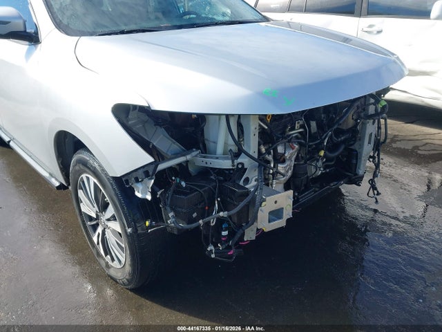 44167335 :رقم المزاد ، 5N1DR2MN0HC633483 vin ، 2017 Nissan Pathfinder Sl مزاد بيع