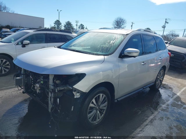 44167335 :رقم المزاد ، 5N1DR2MN0HC633483 vin ، 2017 Nissan Pathfinder Sl مزاد بيع