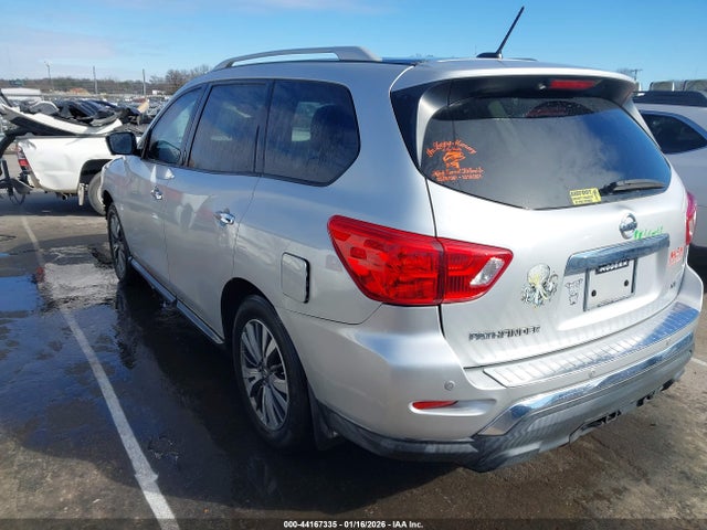 44167335 :رقم المزاد ، 5N1DR2MN0HC633483 vin ، 2017 Nissan Pathfinder Sl مزاد بيع