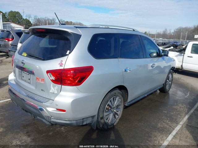 44167335 :رقم المزاد ، 5N1DR2MN0HC633483 vin ، 2017 Nissan Pathfinder Sl مزاد بيع
