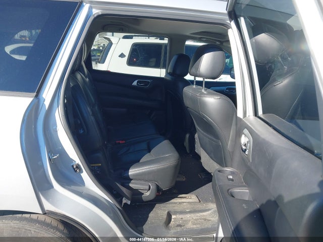 44167335 :رقم المزاد ، 5N1DR2MN0HC633483 vin ، 2017 Nissan Pathfinder Sl مزاد بيع