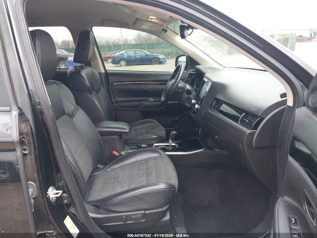 Продаж на аукціоні авто 2020 Mitsubishi Outlander Es 2.4 S-awc/le 2.4 S-awc/se 2.4 S-awc/sel 2.4 S-awc/sp 2.4 S-awc, vin: JA4AZ3A34LZ027636, номер лоту: 44167342