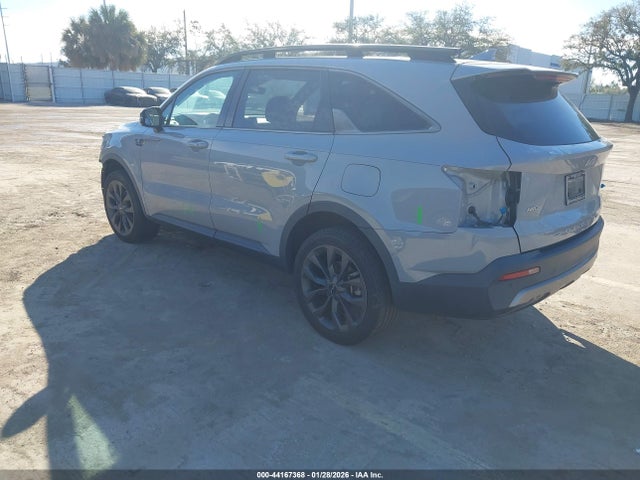 2022 KIA SORENTO 5XYRHDLF3NG108668 Photo 2