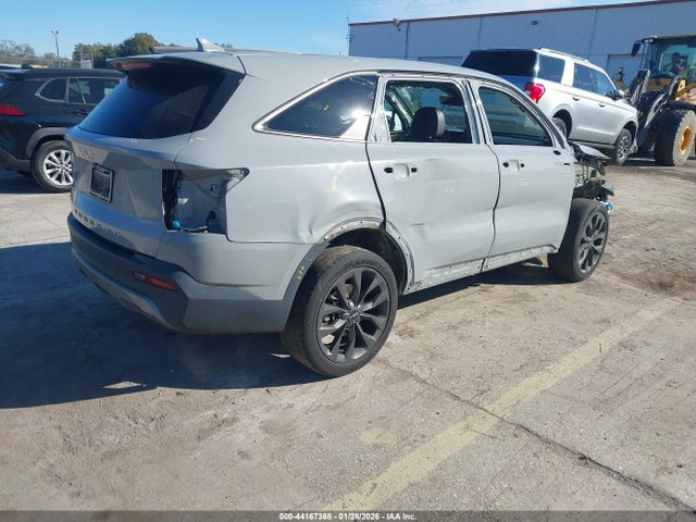 2022 KIA SORENTO 5XYRHDLF3NG108668 Photo 3