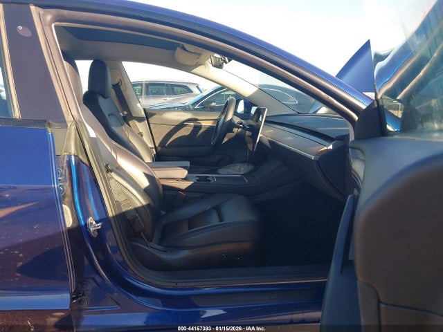 2023 TESLA MODEL 3 5YJ3E1EA9PF384989 Photo 4