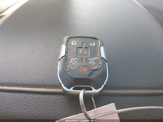 Продаж на аукціоні авто 2018 Chevrolet Suburban Lt, vin: 1GNSKHKC4JR137648, номер лоту: 44167419