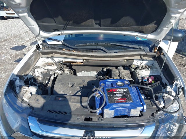 Mitsubishi Outlander Es 2018 JA4AD2A37JZ009007 Image 10
