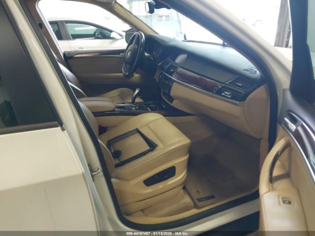2011 BMW X5 5UXZV4C57BL412987 Photo 4