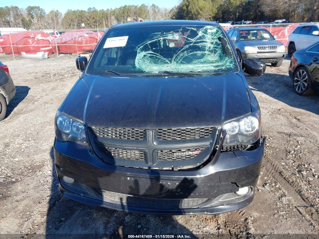 2C4RDGEG7JR241863 Dodge Grand Caravan Gt