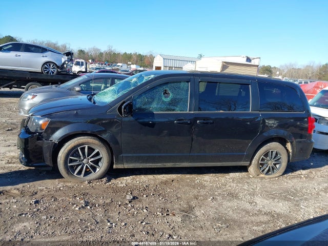 2C4RDGEG7JR241863 Dodge Grand Caravan Gt