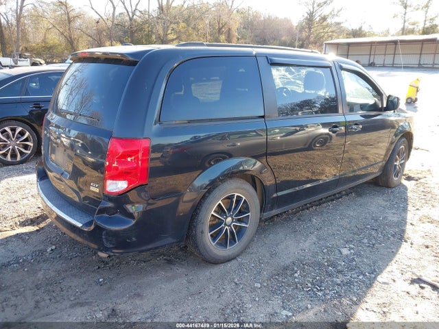 2C4RDGEG7JR241863 Dodge Grand Caravan Gt
