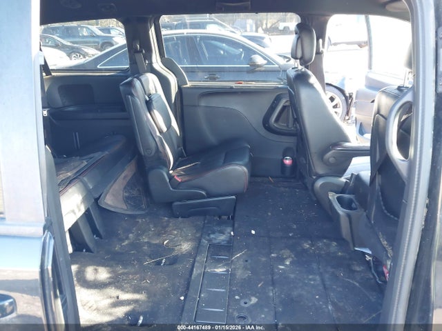2C4RDGEG7JR241863 Dodge Grand Caravan Gt