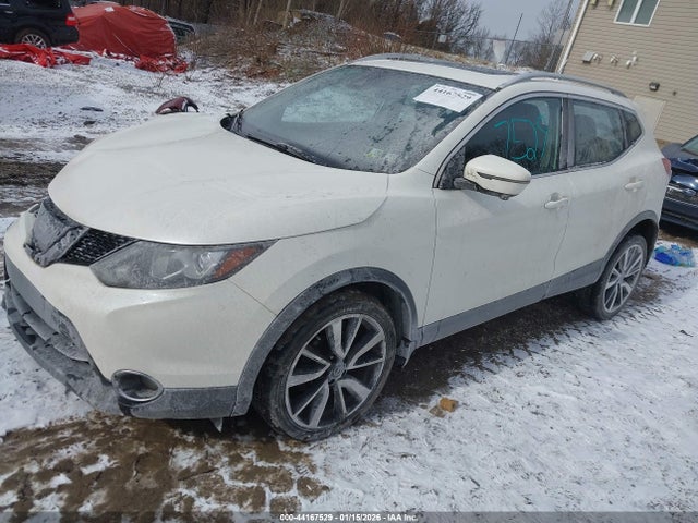 2017 NISSAN ROGUE SPORT JN1BJ1CR4HW121471 Photo 1