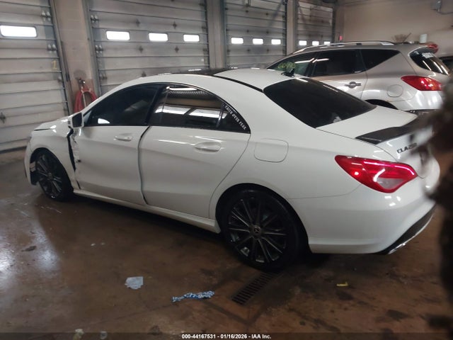 WDDSJ4GB7JN523353 Mercedes-Benz CLA 250 4MATIC