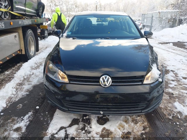 44167559 :رقم المزاد ، 3VW217AU4FM010534 vin ، 2015 Volkswagen Golf Tsi S 4-door مزاد بيع