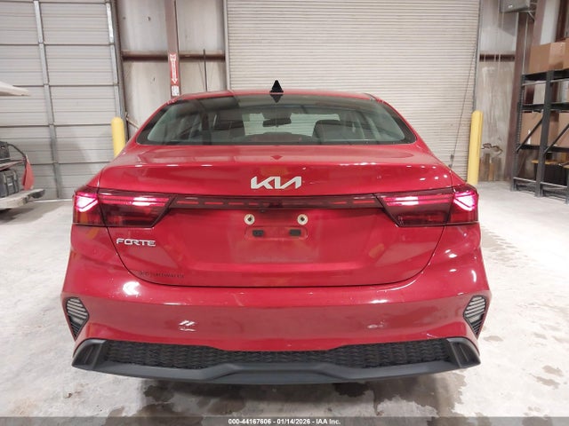 3KPF24AD8PE544325 KIA Forte Lxs