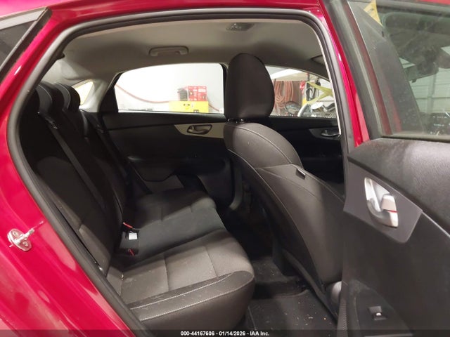 3KPF24AD8PE544325 KIA Forte Lxs