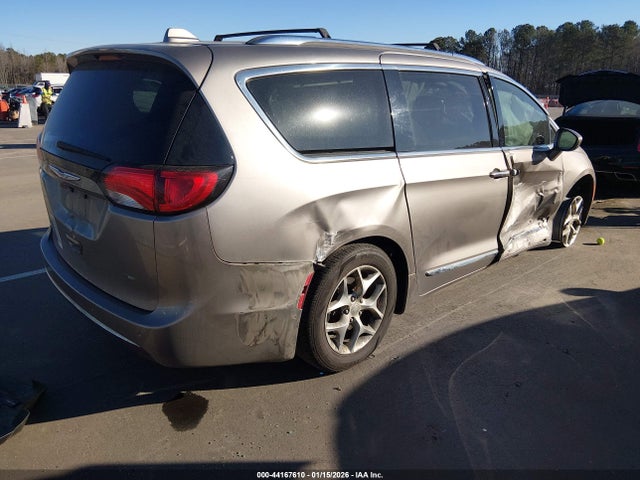 Продажа на аукционе авто 2018 Chrysler Pacifica Touring L Plus, vin: 2C4RC1EG2JR116785, номер лота: 44167610