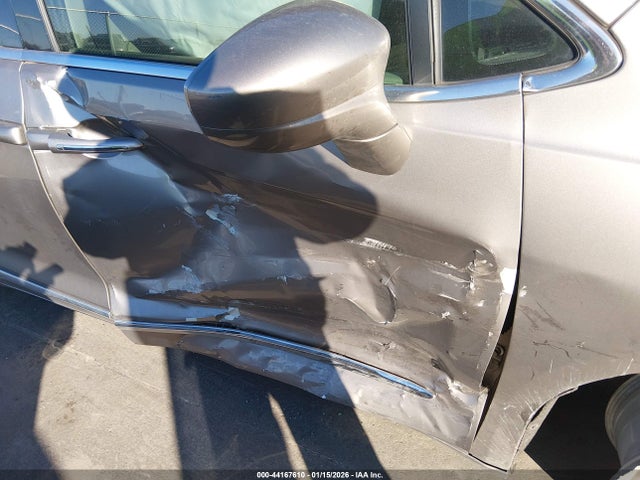 Продажа на аукционе авто 2018 Chrysler Pacifica Touring L Plus, vin: 2C4RC1EG2JR116785, номер лота: 44167610