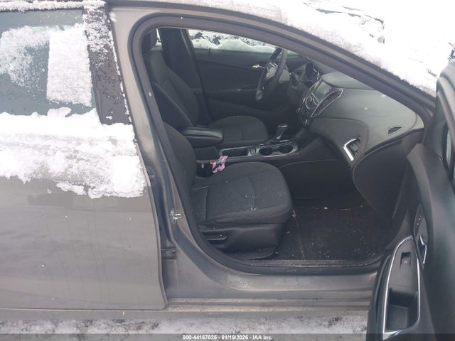 1G1BE5SM1H7223781 Chevrolet Cruze Lt Auto