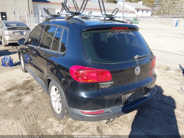 WVGBV7AXXGW003568 Volkswagen TIGUAN S
