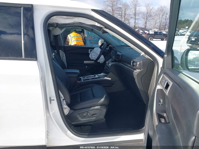 2023 FORD EXPLORER 1FMSK8DHXPGA27107 Photo 4