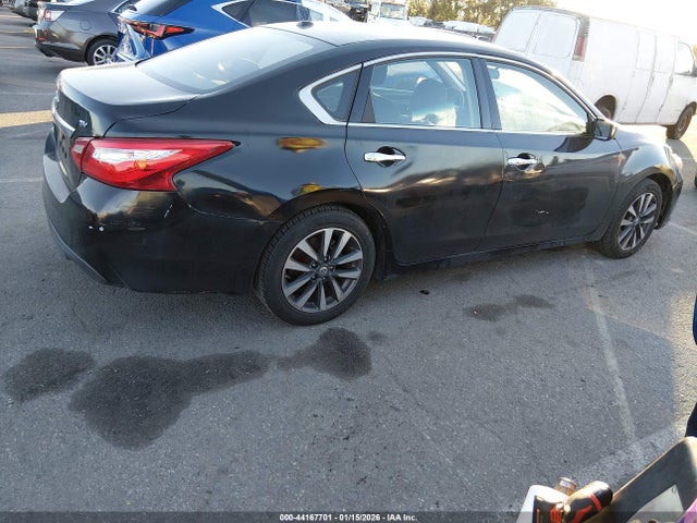 1N4AL3APXHC141635 Nissan Altima 2.5 Sv