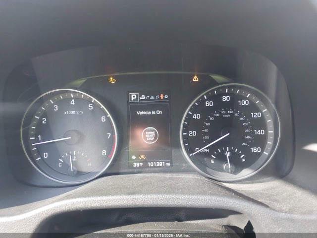 KMHD84LF0HU196040 Hyundai Elantra Limited