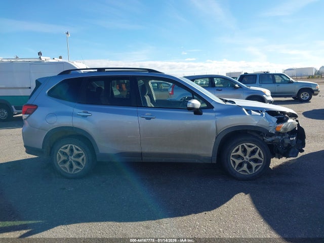 Subaru Forester Premium 2019 JF2SKAEC3KH538354 Image 13
