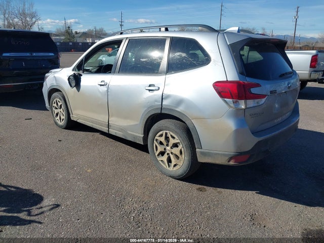 Subaru Forester Premium 2019 JF2SKAEC3KH538354 Image 3
