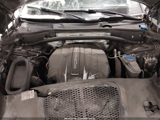 2018 PORSCHE MACAN WP1AA2A52JLB22316 Photo 9