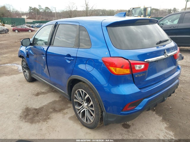 2018 MITSUBISHI OUTLANDER SPORT JA4AP3AW1JU023828 Photo 2