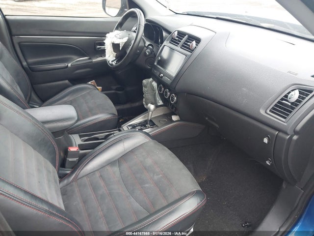 2018 MITSUBISHI OUTLANDER SPORT JA4AP3AW1JU023828 Photo 4