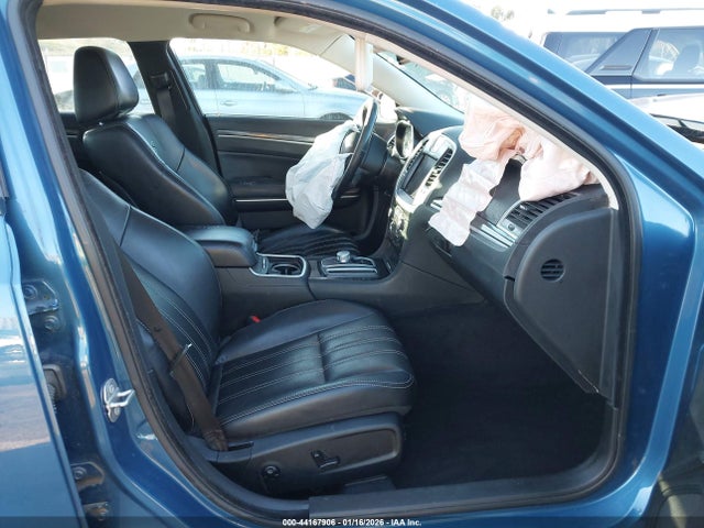 Продажа на аукционе авто 2022 Chrysler 300 Touring, vin: 2C3CCAAG1NH139499, номер лота: 44167906