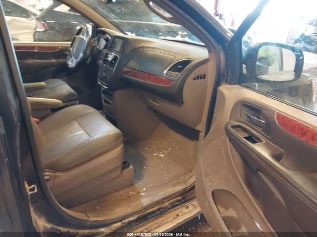 44167922 :رقم المزاد ، 2C4RC1BG5ER395496 vin ، 2014 Chrysler Town & Country Touring مزاد بيع