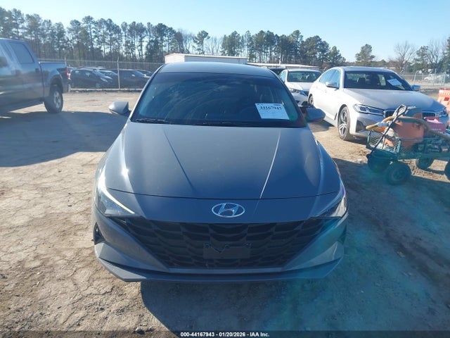 KMHLL4AG6MU144377 Hyundai ELANTRA SE