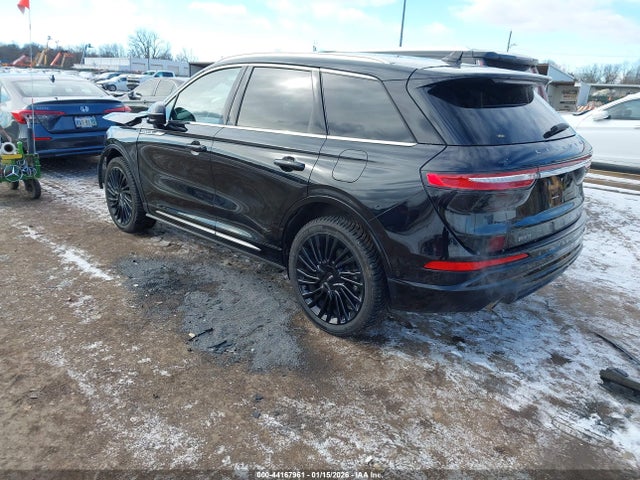 2022 LINCOLN CORSAIR 5LMCJ2D91NUL01514 Photo 2