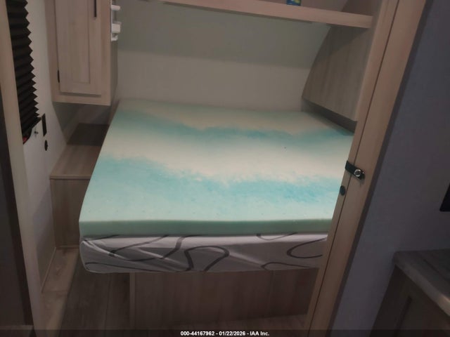 5ZT2SKRBXS9014679 Forest River Silver Lake Towable