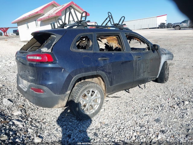 1C4PJLAB6GW319164 Jeep Cherokee Sport