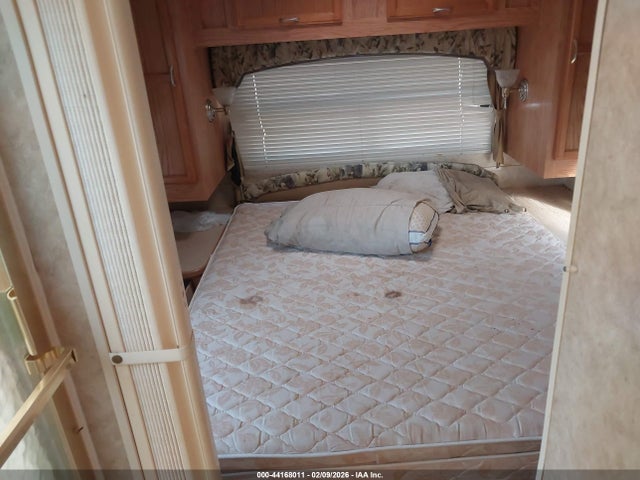 2004 Jayco Eagle Series M-282 F მანქანა იყიდება აუქციონზე, vin: 1UJBJ02N141CY0173, აუქციონის ნომერი: 44168011