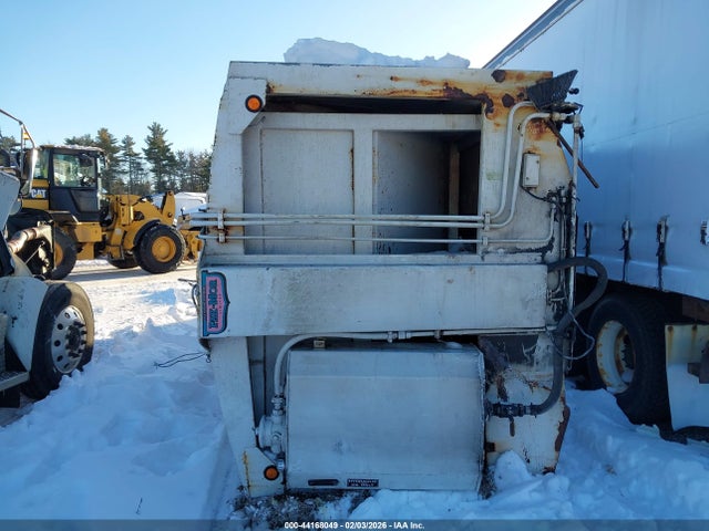 2NKHHM6X5GM497789 Kenworth Construction T270