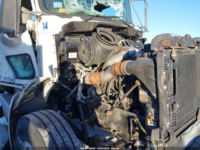2NKHHM6X5GM497789 Kenworth Construction T270