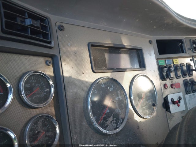 2NKHHM6X5GM497789 Kenworth Construction T270