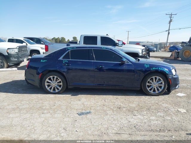 Aukcja sprzedaży 2015 Chrysler 300 Limited, vin: 2C3CCARG9FH736566, numer aukcji: 44168058