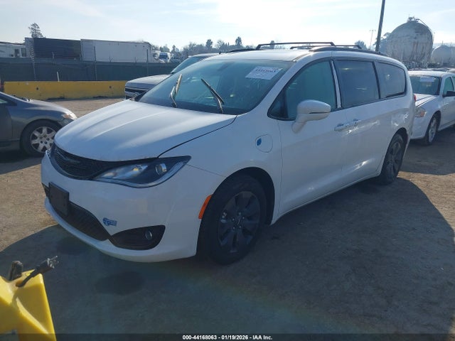 2020 CHRYSLER PACIFICA HYBRID 2C4RC1N75LR257739 Photo 1