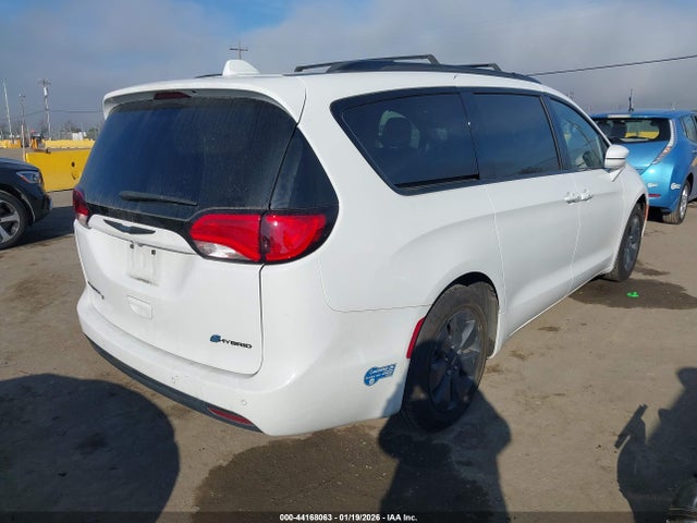 2020 CHRYSLER PACIFICA HYBRID 2C4RC1N75LR257739 Photo 3