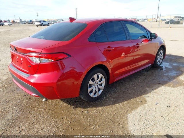JTDEPMAE3MJ180755 Toyota COROLLA LE