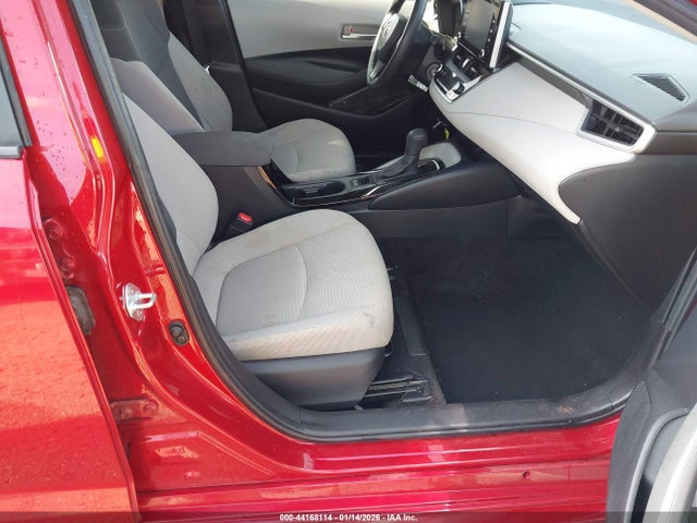 JTDEPMAE3MJ180755 Toyota COROLLA LE